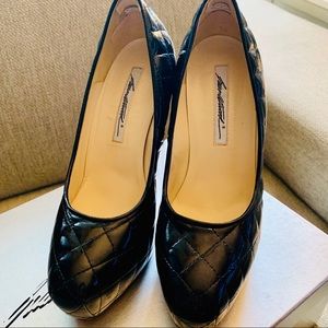 Brian Atwood black pumps